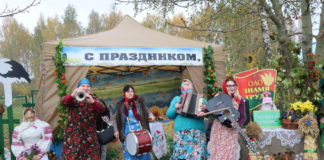 Районные «Дожинки» собрали тружеников села в Мазолово.