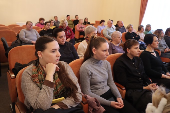 IMG_1756 О чём рассказал работникам райпо председатель областного фонда мира
