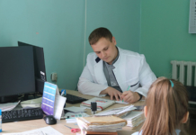 Доволен ли первым местом работы молодой врач