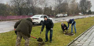 Как украсили аг. Ходосы депутаты и жители