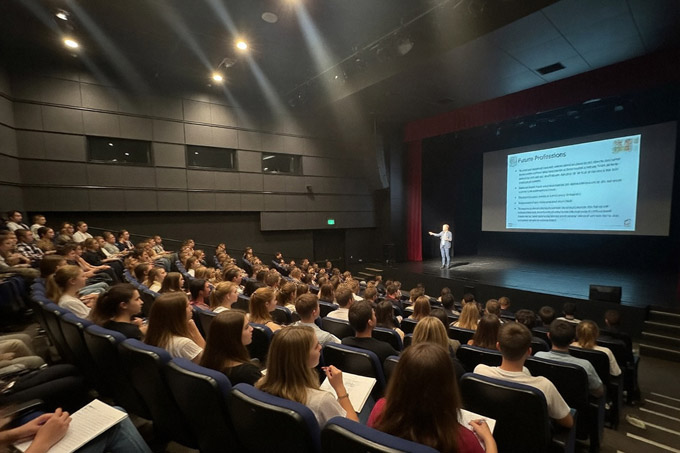 Как с пользой провести осенние каникулы старшеклассникам