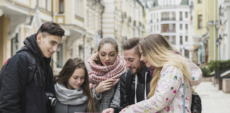 Почти две трети поляков не верят в своё влияние на страну