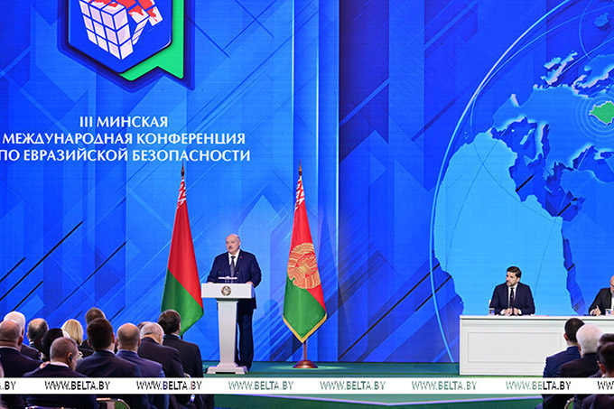 Неделя Президента: международные инициативы, деревня будущего и расследование «литовской аферы»