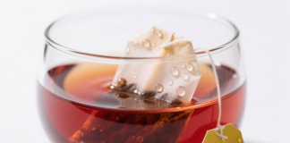 Почему опасно пить пакетированный чай