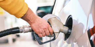 Какие меры приняли для устранения очередей на АЗС