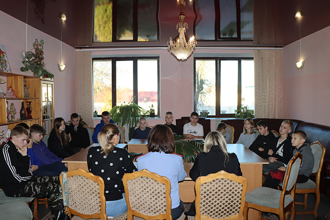 Как прошёл круглый стол для подростков