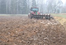 Посмотрите, какие работы ведутся на полях района