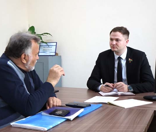 С какими вопросами обратились к депутату мстиславчане.