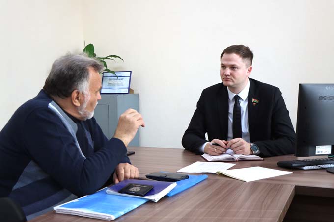 С какими вопросами обратились к депутату мстиславчане.