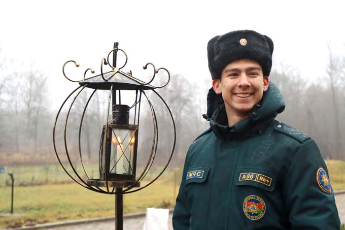 На территории Пустынского монастыря открыли арт-объект.