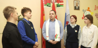 О чём рассказал лидер молодёжного движения «Искра» партии «Белая Русь» старшеклассникам