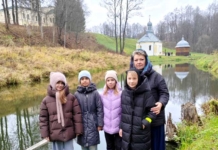 Как мстиславские школьники открывают для себя православные святыни Как мстиславские школьники открывают для себя православные святыни.