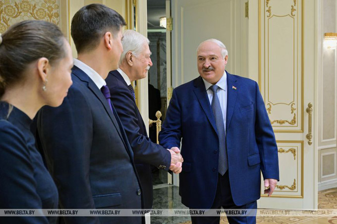 Неделя Президента: повестка ВНС и подробности зарубежной поездки