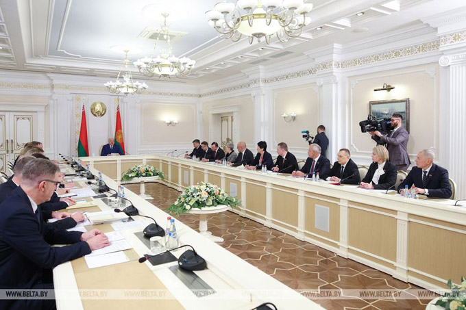 Неделя Президента: повестка ВНС и подробности зарубежной поездки