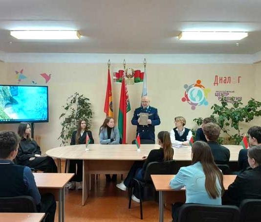 О чём прокурор района говорил на встрече со школьниками.