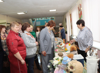 Качество услуг в сфере культуры на селе. Какие проблемы обсудили депутаты