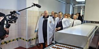 Президент совершил рабочую поездку в Наровлянский район