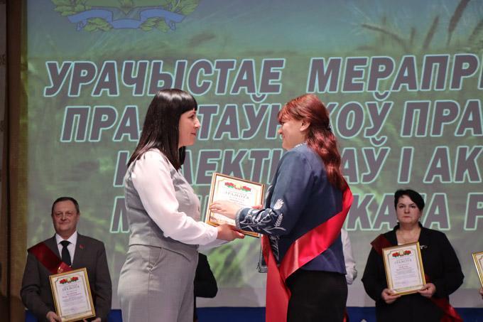 Учитель Ольга Щипила. Её работа, семья и хобби 