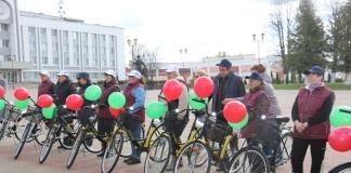 Кому в Мстиславле вручили велосипеды для работы