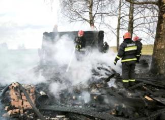 В Мстиславском районе пенсионер получил ожоги при пожаре.