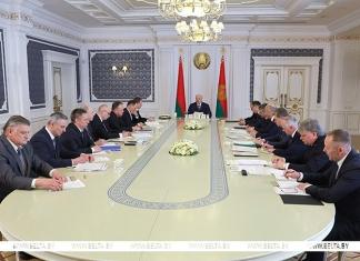 Президент собрал совещание с руководством Совета Министров для рассмотрения проектов правовых актов