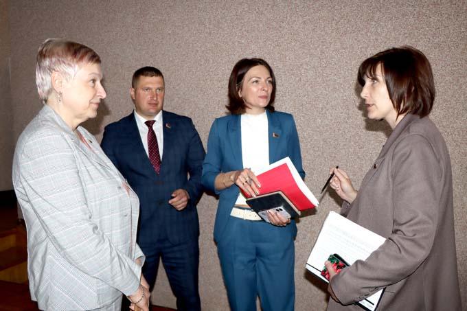 Инна Медведева встретилась с руководителями и специалистами сельхозорганизаций Мстиславского района