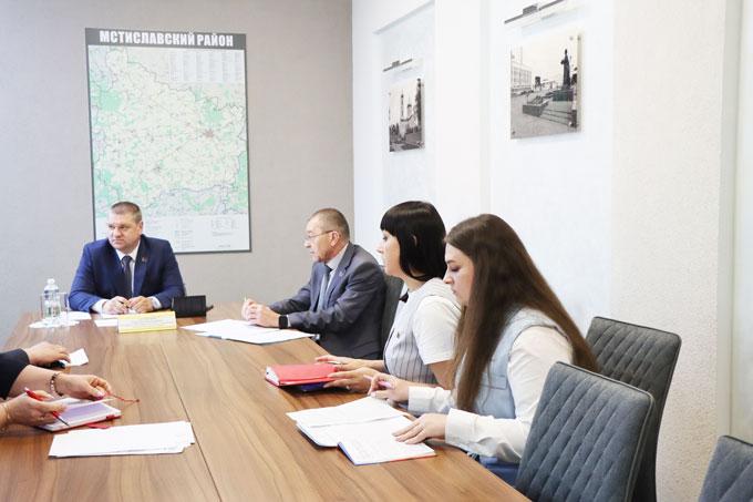 Заместитель председателя КГК Могилёвской области провёл приём граждан