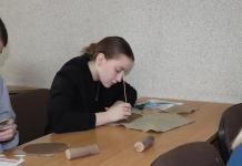 Молодые специалисты района познакомились с искусством керамики