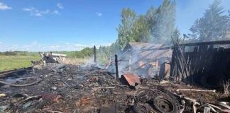 В Мстиславском районе произошёл пожар. Огонь уничтожил строение.