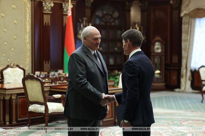 Неделя Президента: акценты на регионы, экономику и сотрудничество