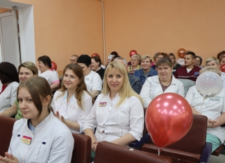 Как отметили профессиональный праздник медицинские работники 
