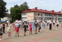 В ритме спорта. Народная зарядка собрала жителей Мстиславля