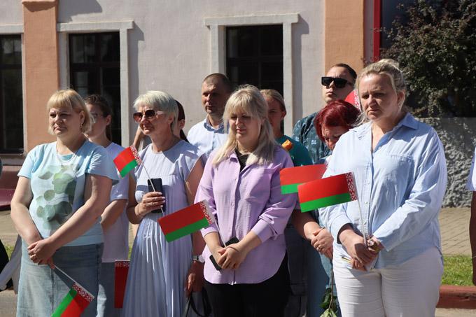 Как в Мстиславле прошла международная акция "Вахта Памяти — Горсть земли"