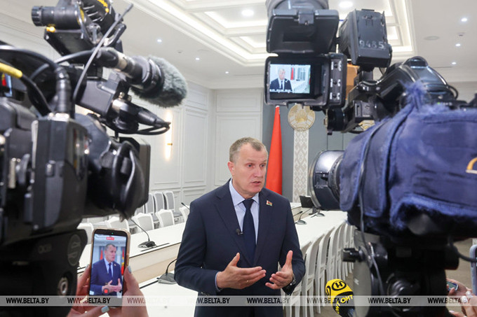 Президент заслушал доклад по Могилёвской области