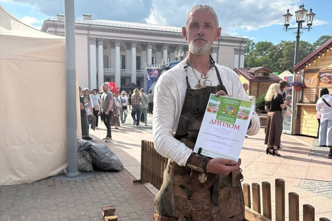 Мстиславский народный мастер представил район в Гродно