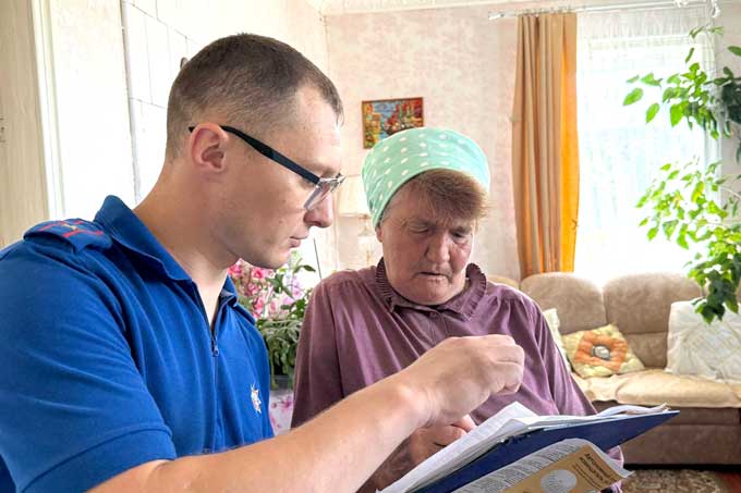 В районе выросло число пожаров: спасатели проводят рейды в жилом секторе