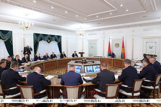 000019_1784622063_792224_big Александр Лукашенко назвал главные условия успеха уборочной