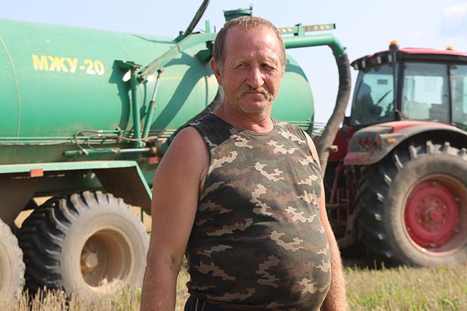В кадре — хлеборобы. Убираем колосовые культуры и рапс
