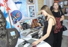 Молодые специалисты Мстиславщины познакомились с историей земляков в музейной комнате памяти и славы