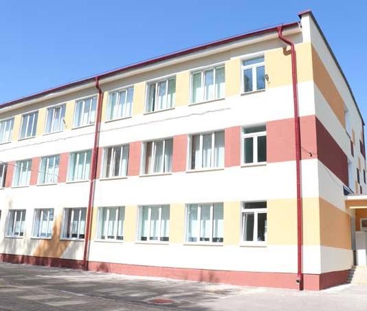 Безопасность учреждений образования. В гимназии установлена запорно-переговорная система.