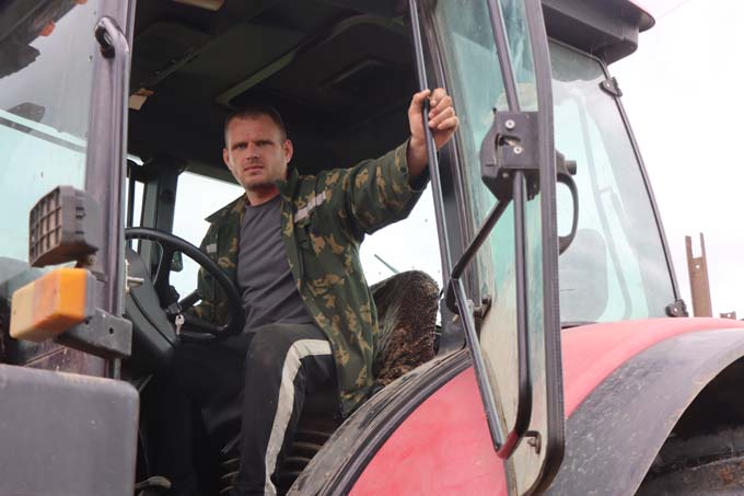 Посмотрите, как идёт зелёная жатва в Мстиславском районе