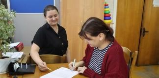 Кто может рассчитывать материальную помощь к школе  