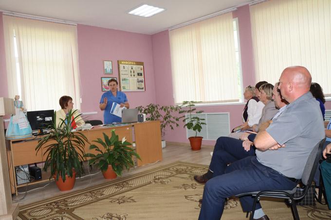 Информационно-социальный поезд «Забота»: как в районе сближают власть и общество