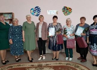 В Подлужанской библиотеке прошел вечер в честь тружениц села