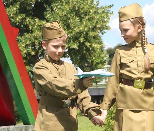Руководство района поздравляет мстиславчан с Днём Независимости.