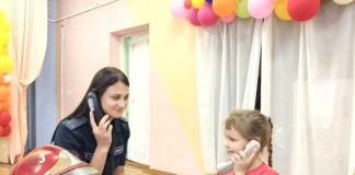 В Мстиславле спасатели провели уроки безопасности для воспитанников детсада.