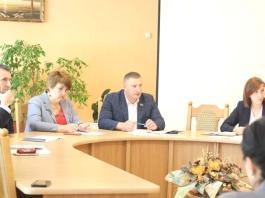 Без формализма: в Мстиславле определили подходы к работе с кадрами Без формализма: в Мстиславле определили подходы к работе с кадрами