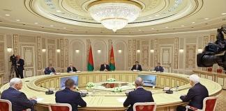Рабочая поездка, кадровые назначения и международные контакты: итоги недели Президента