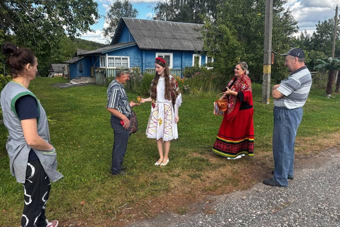 Яблочный Спас. Как артисты РЦКиНТ приобщают к празднику