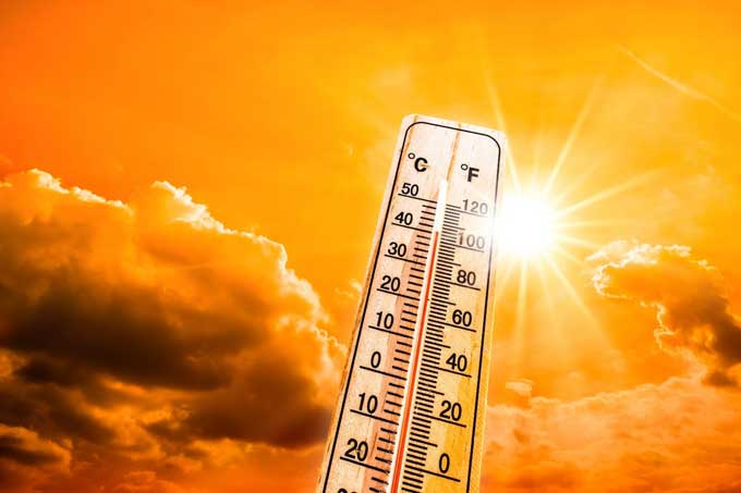 жара Красный уровень опасности: в Беларусь идёт жара до +38°C.